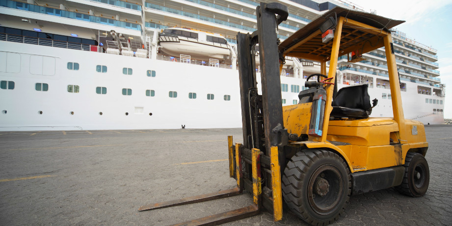 The pros and cons of diesel, gas and electric forklifts