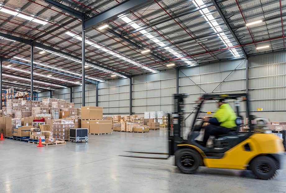 3 Ways The Heat Can Negatively Affect Work in Your Warehouse